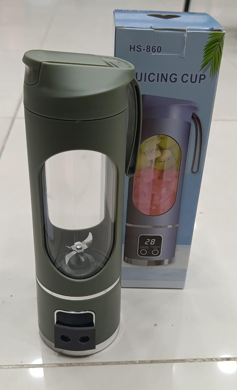 Portable USB Rechargeable Blender & Juicer l Wireless Mini Smoothie Maker with Stainless Steel Blades for Shakes & Juices