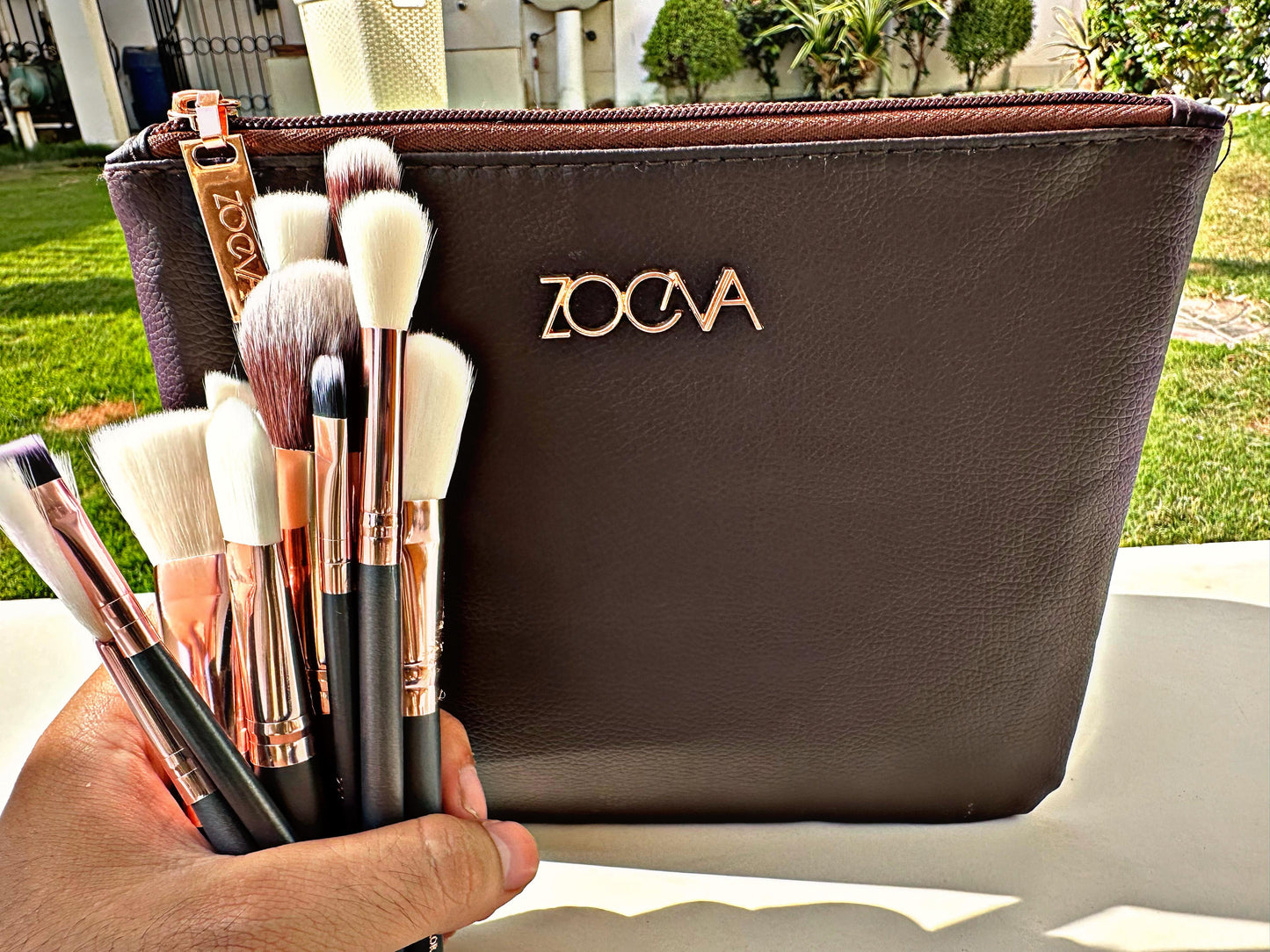 12 Zoeva makeup brushes with pouch complete makeup brush set including 12 face and eye make up brushes