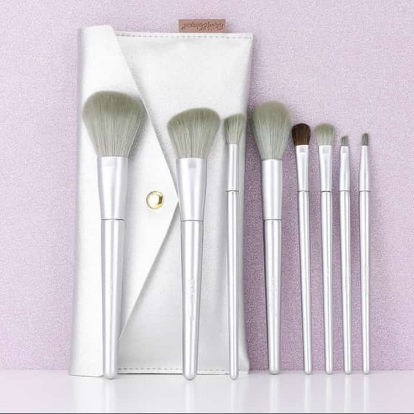 7 Pcs makeup Brush Set Complete Lip Brush Eye Shadow Loose Powder Brush Beauty Tools With Pouch (Green)